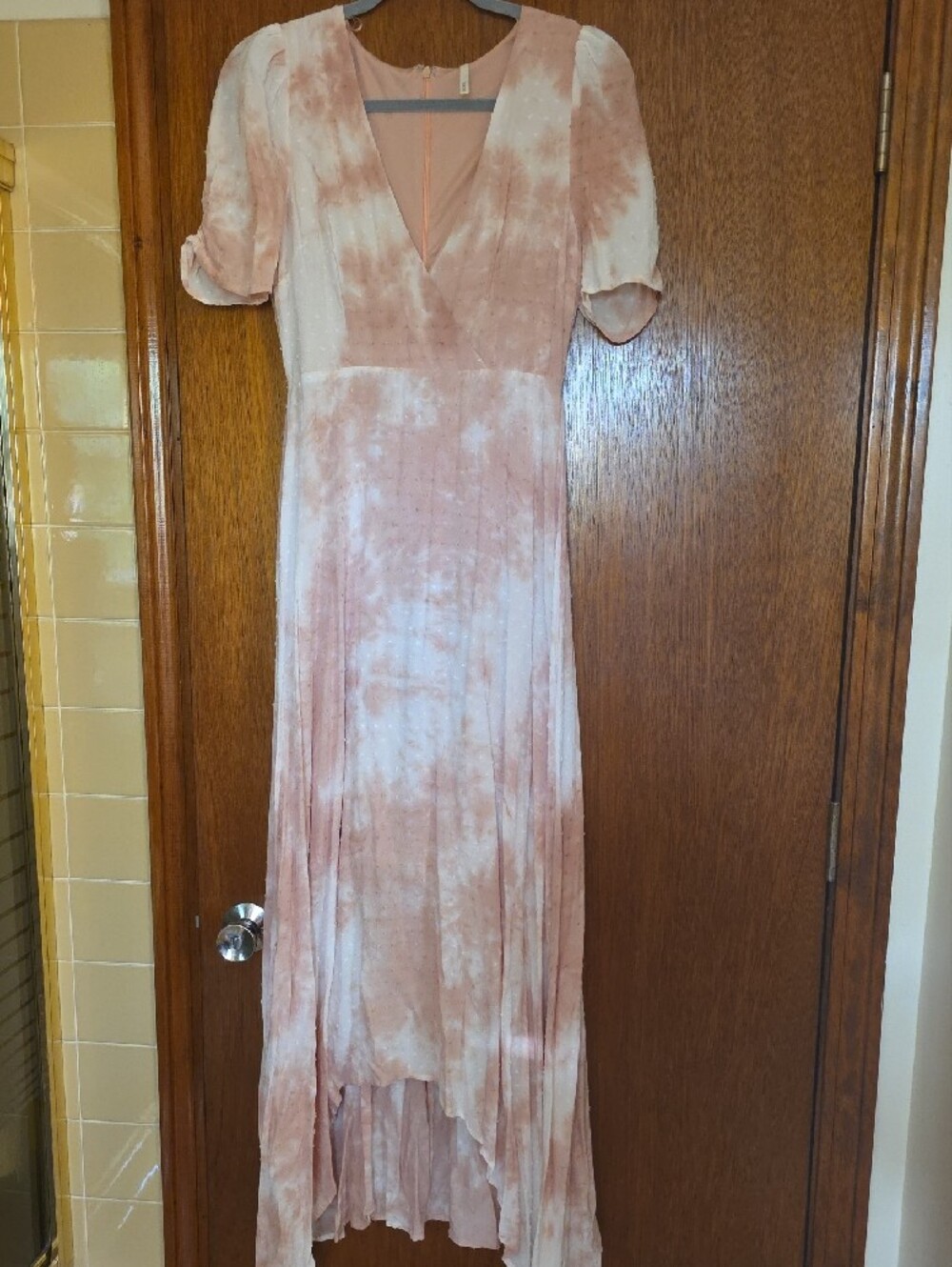 Women’s Tie-Dye Maxi Dress in Blush Pink